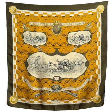 Carrés/Foulards Hermès d'occasion expertisés 